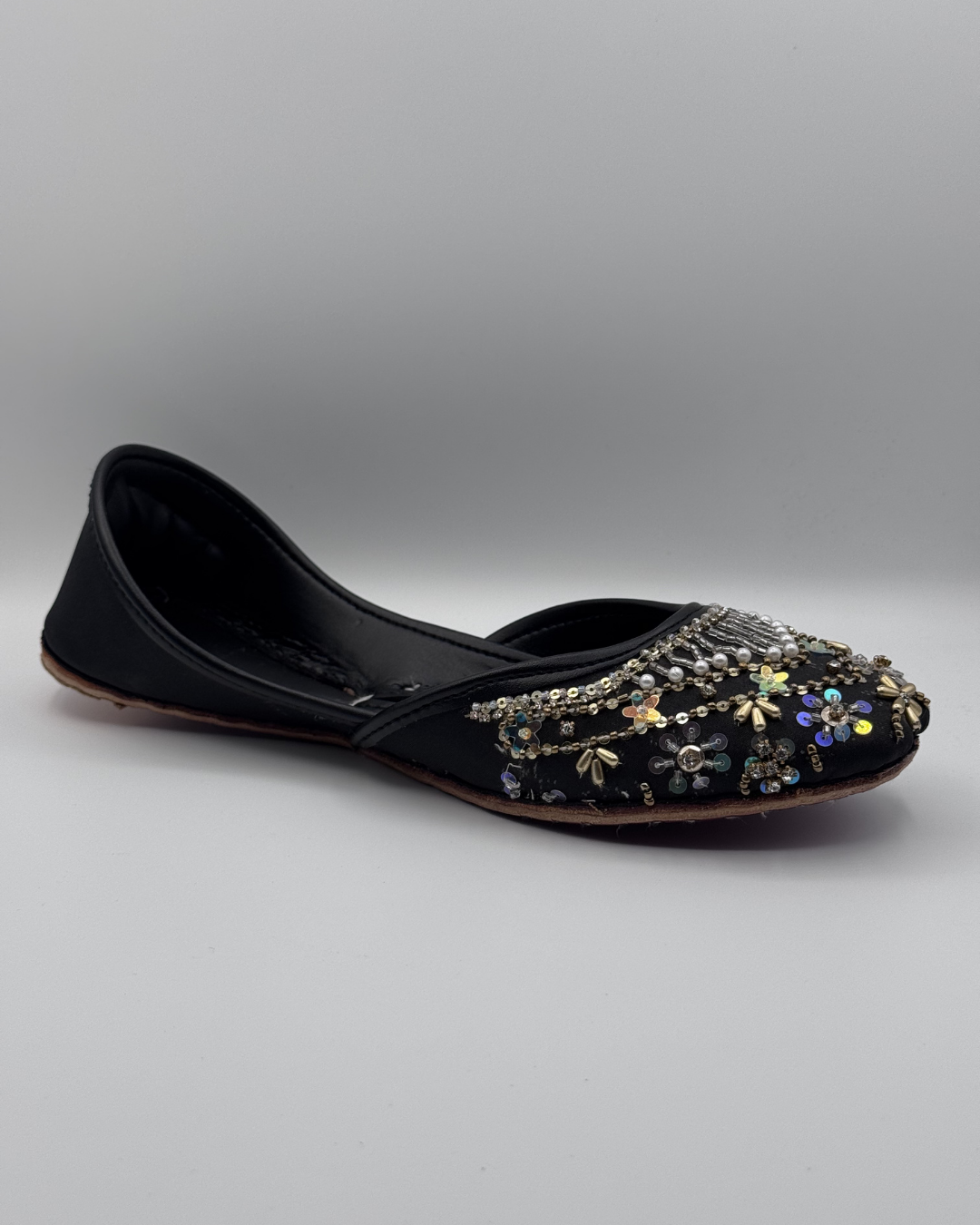 Midnight Aurora Fancy Khussa For Women